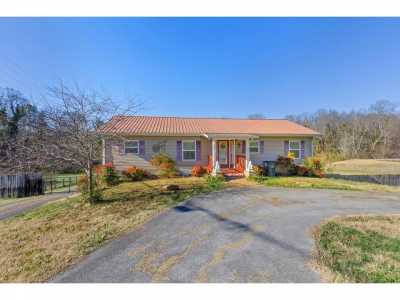 Home For Sale in Sparta, Tennessee