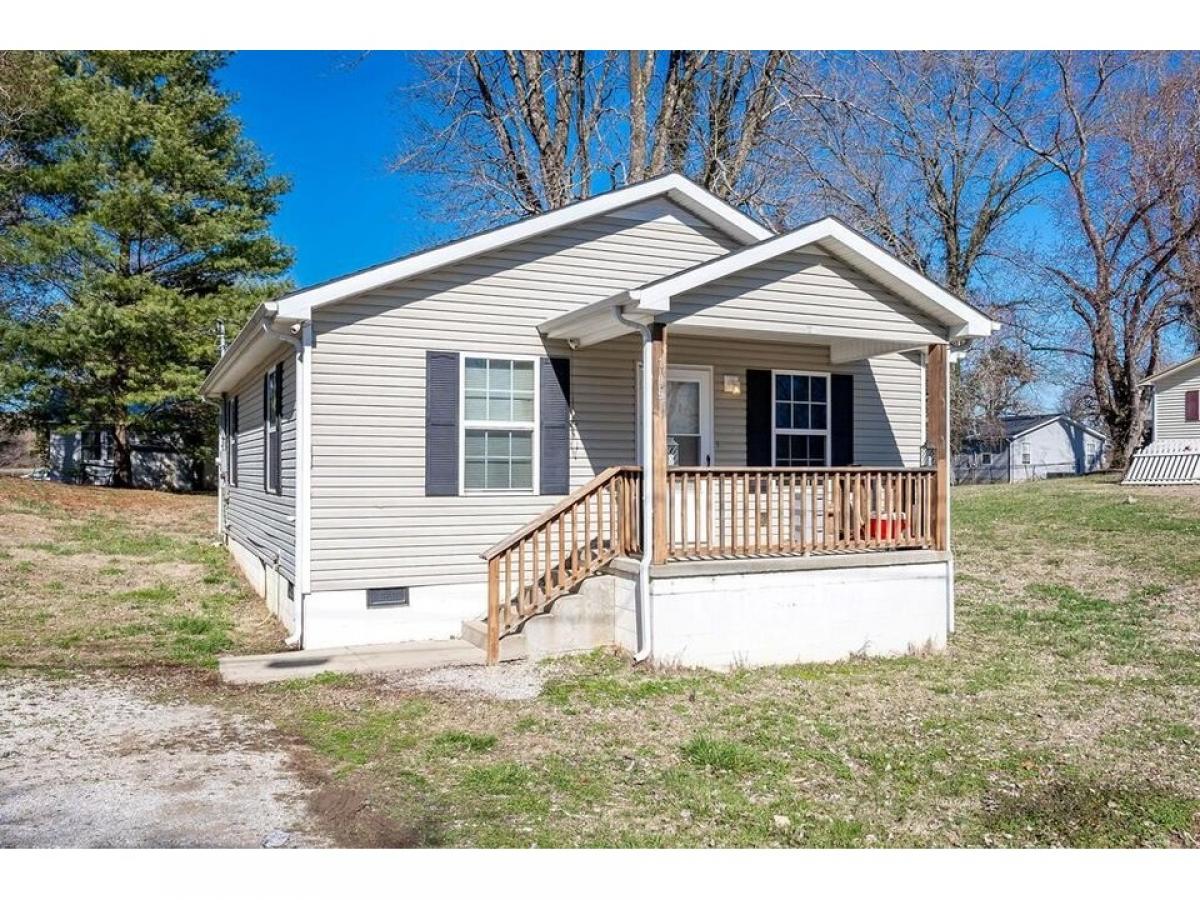 Picture of Home For Sale in Sparta, Tennessee, United States