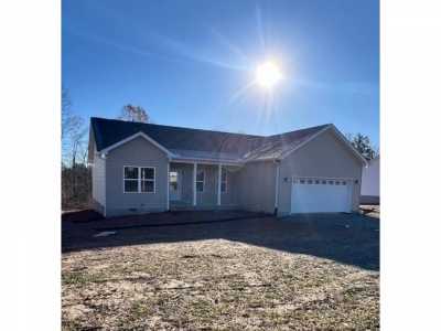 Home For Sale in Sparta, Tennessee