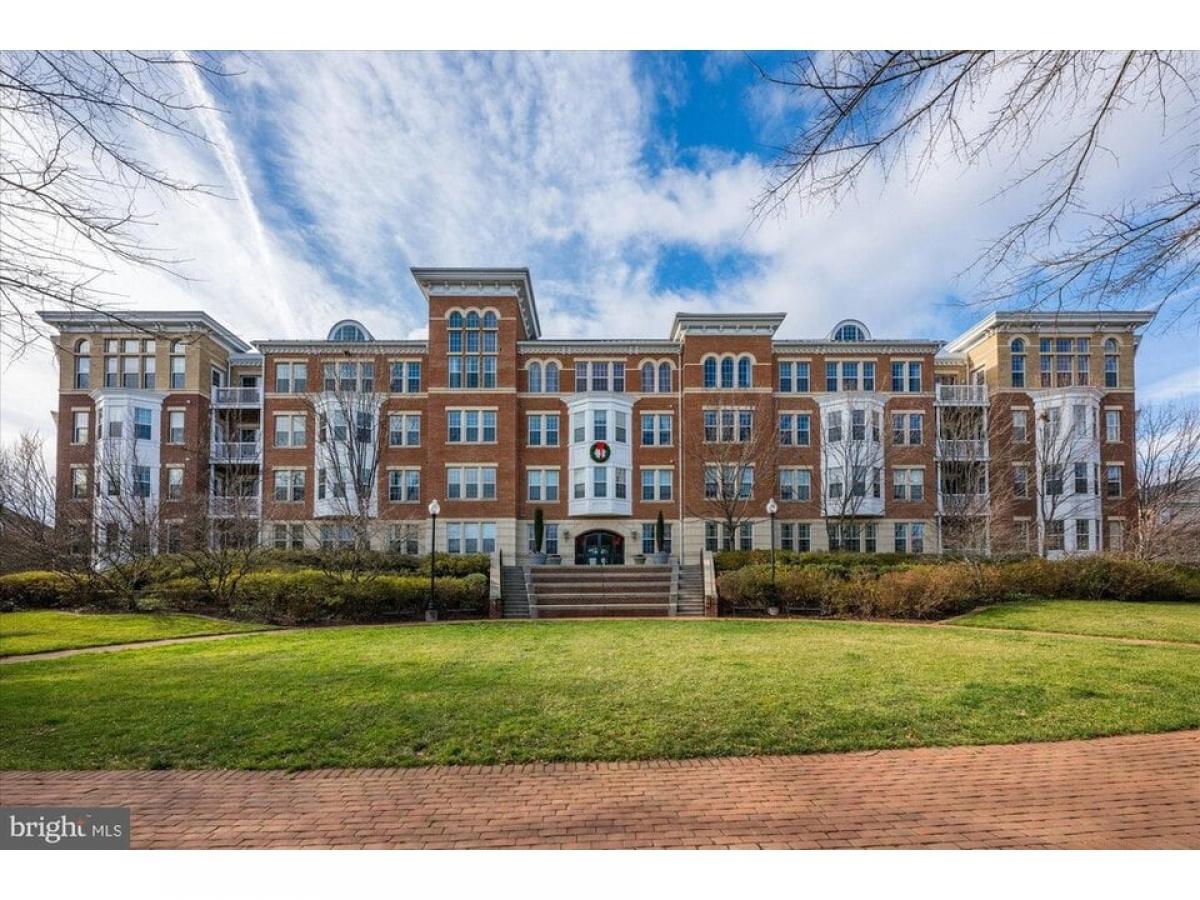 Picture of Home For Sale in Alexandria, Virginia, United States