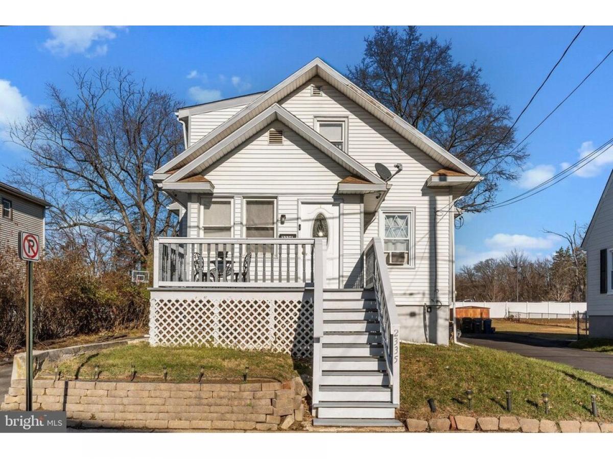 Picture of Home For Sale in Abington, Pennsylvania, United States