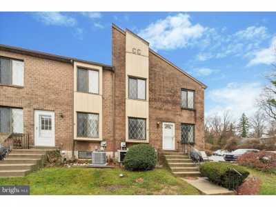 Home For Sale in Brookhaven, Pennsylvania