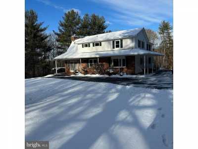 Home For Sale in Ottsville, Pennsylvania