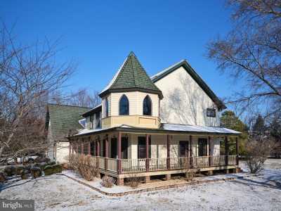 Home For Sale in Furlong, Pennsylvania