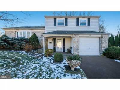 Home For Sale in Warminster, Pennsylvania