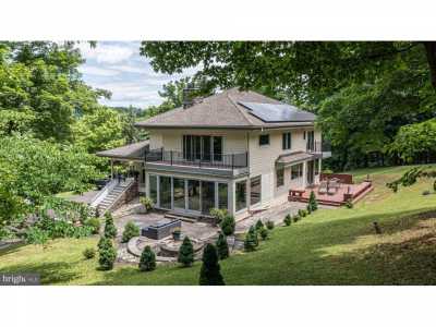 Home For Sale in Washington Crossing, Pennsylvania