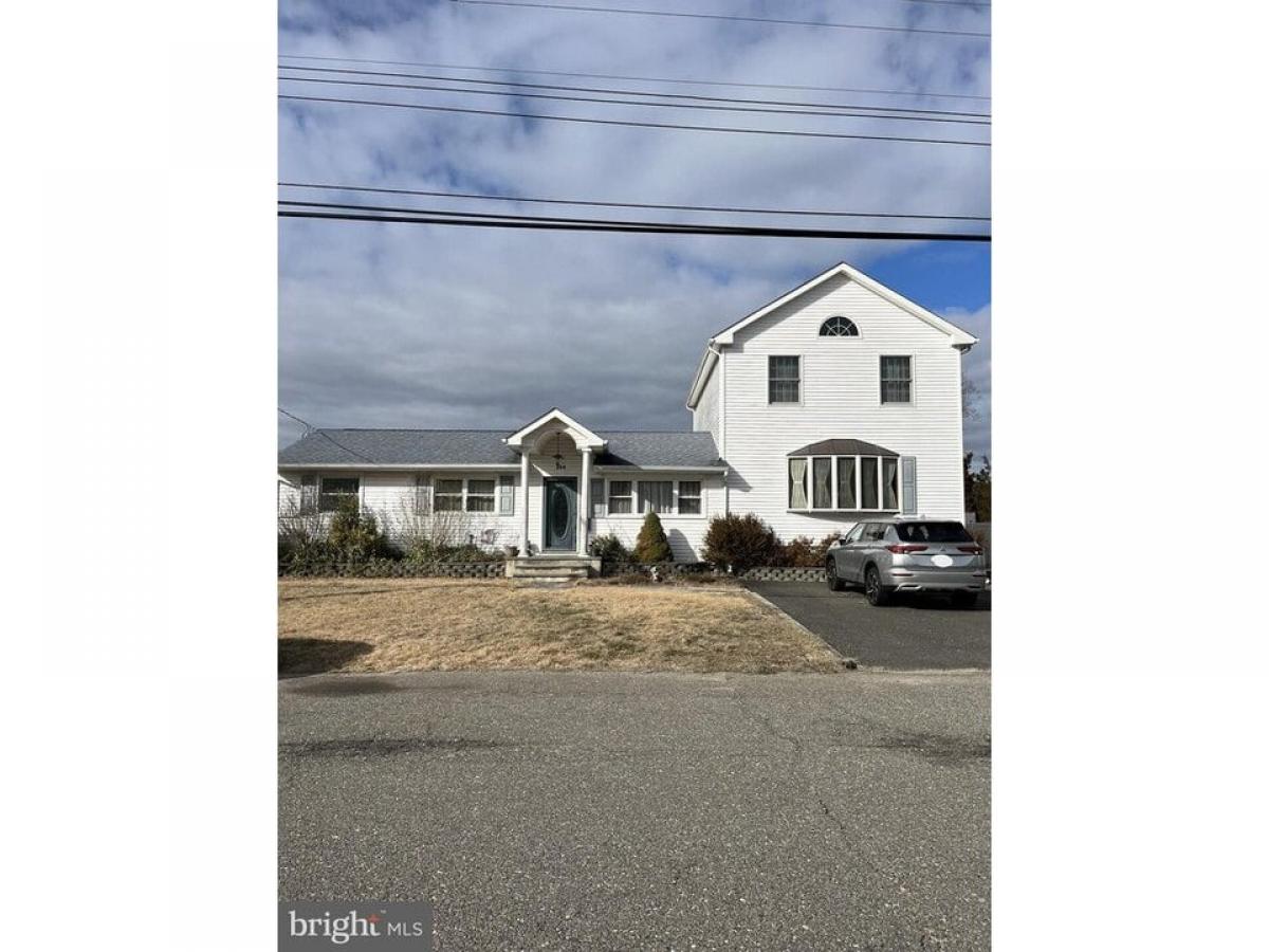 Picture of Home For Sale in Brick, New Jersey, United States