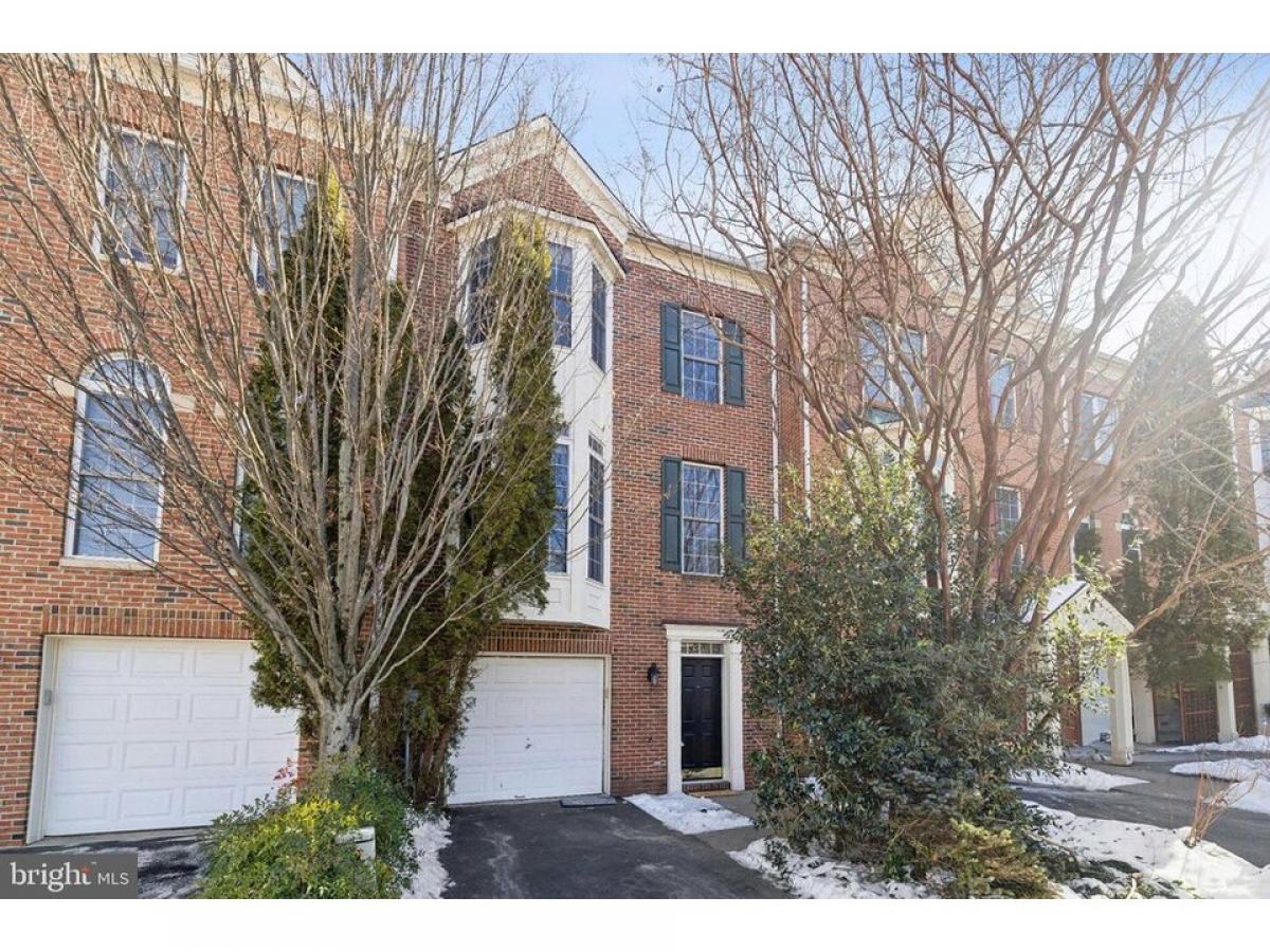 Picture of Home For Sale in Rockville, Maryland, United States