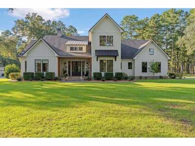 Home For Sale in Tallahassee, Florida