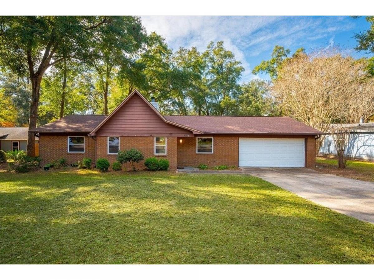 Picture of Home For Sale in Tallahassee, Florida, United States