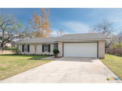 Home For Sale in Seguin, Texas