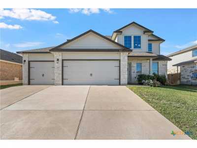 Home For Sale in Lorena, Texas