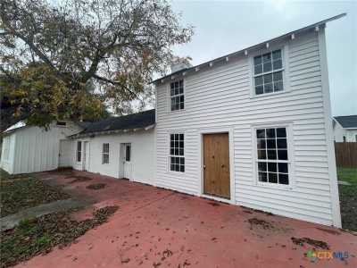 Home For Sale in Seguin, Texas