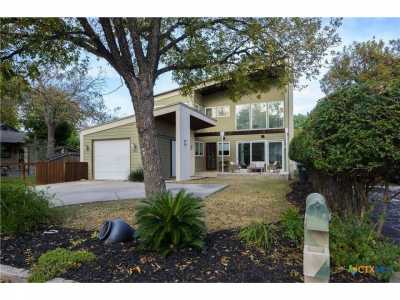 Home For Sale in New Braunfels, Texas