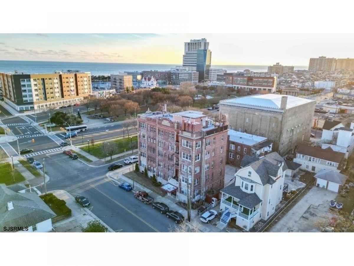 Picture of Home For Sale in Atlantic City, New Jersey, United States