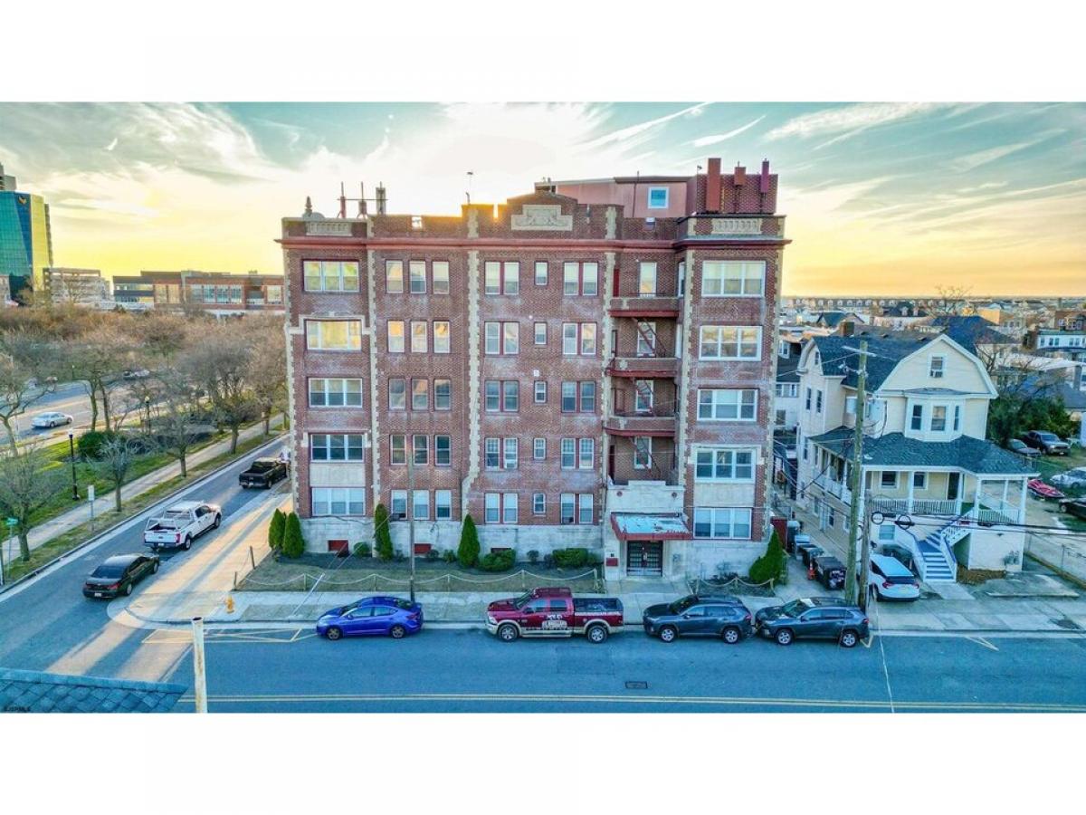 Picture of Home For Sale in Atlantic City, New Jersey, United States