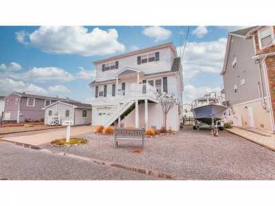 Home For Sale in Little Egg Harbor Township, New Jersey