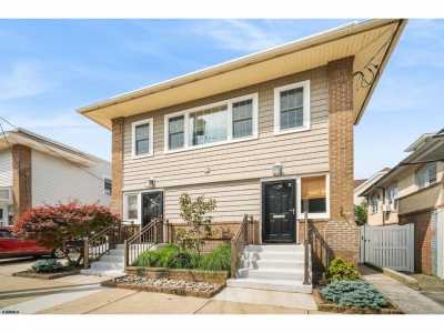 Home For Sale in Ventnor, New Jersey