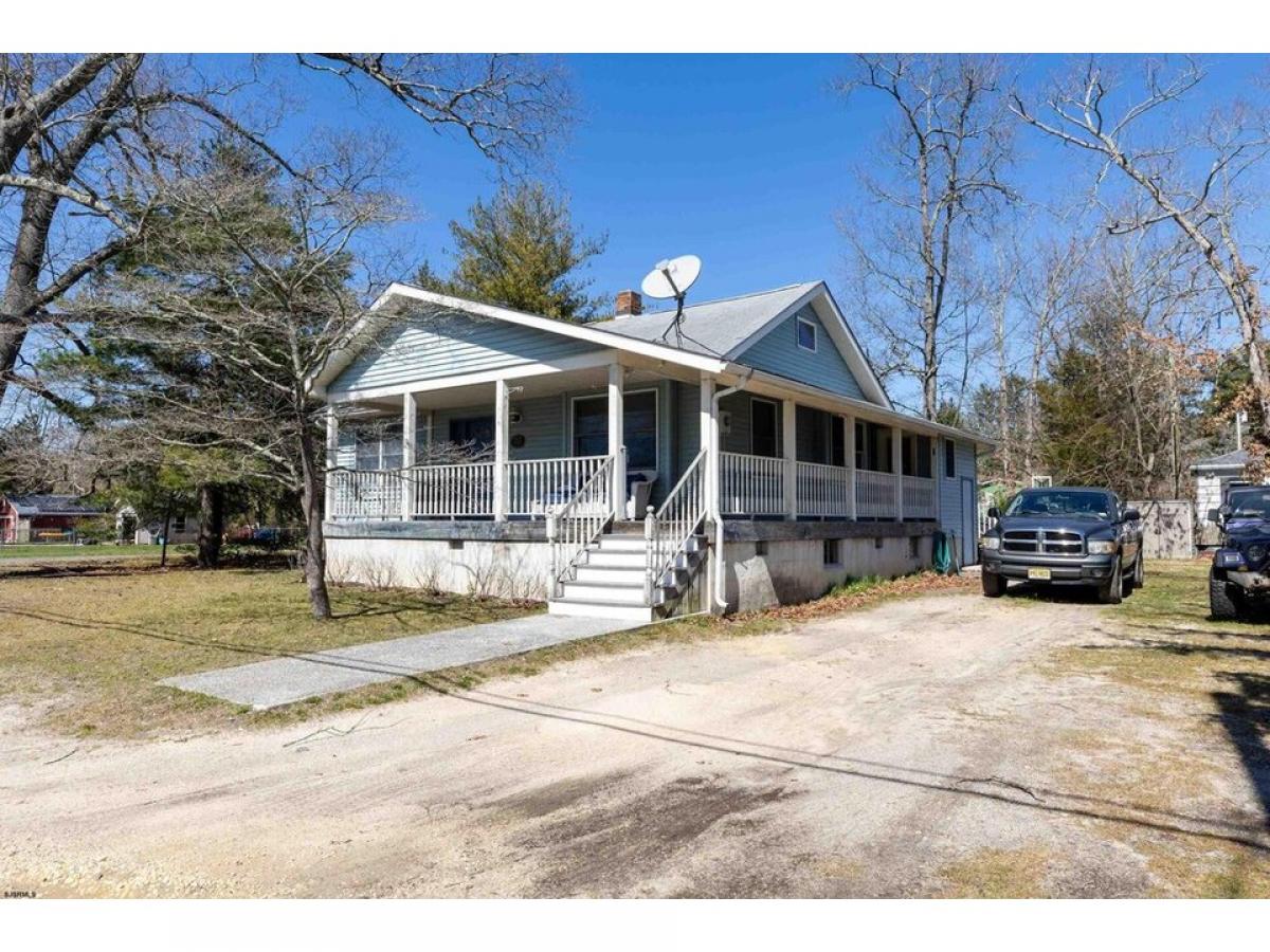 Picture of Home For Sale in Galloway Township, New Jersey, United States