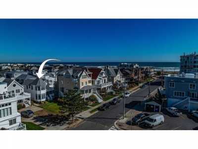 Home For Sale in Longport, New Jersey