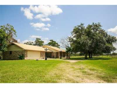 Farm For Sale in Carmine, Texas