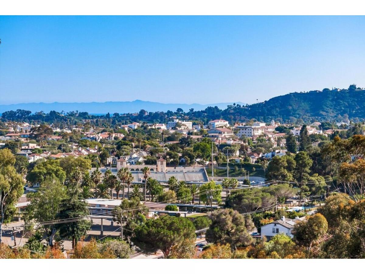 Picture of Home For Sale in Santa Barbara, California, United States