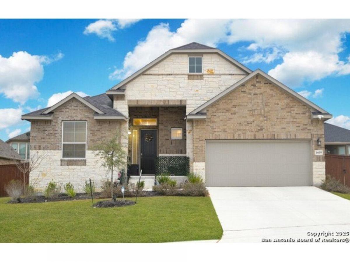 Picture of Home For Sale in Schertz, Texas, United States