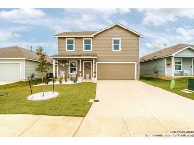 Home For Sale in Seguin, Texas