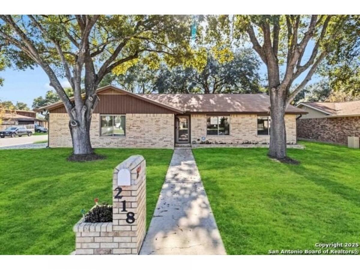 Picture of Home For Sale in New Braunfels, Texas, United States