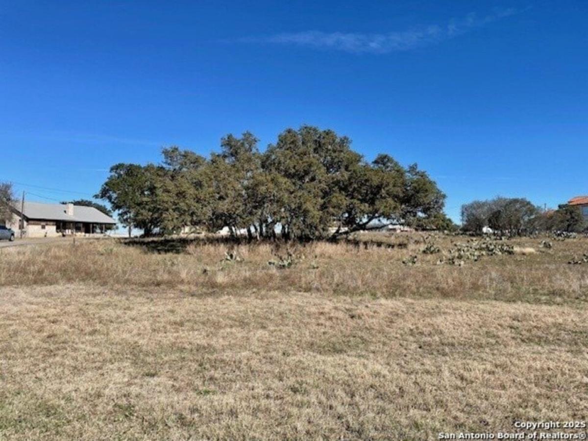 Picture of Residential Land For Sale in Bandera, Texas, United States