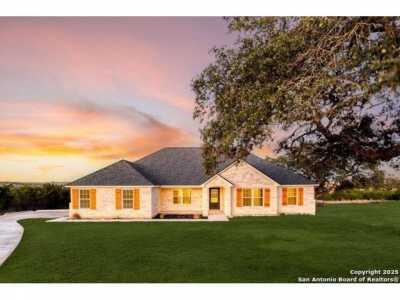 Home For Sale in Bandera, Texas