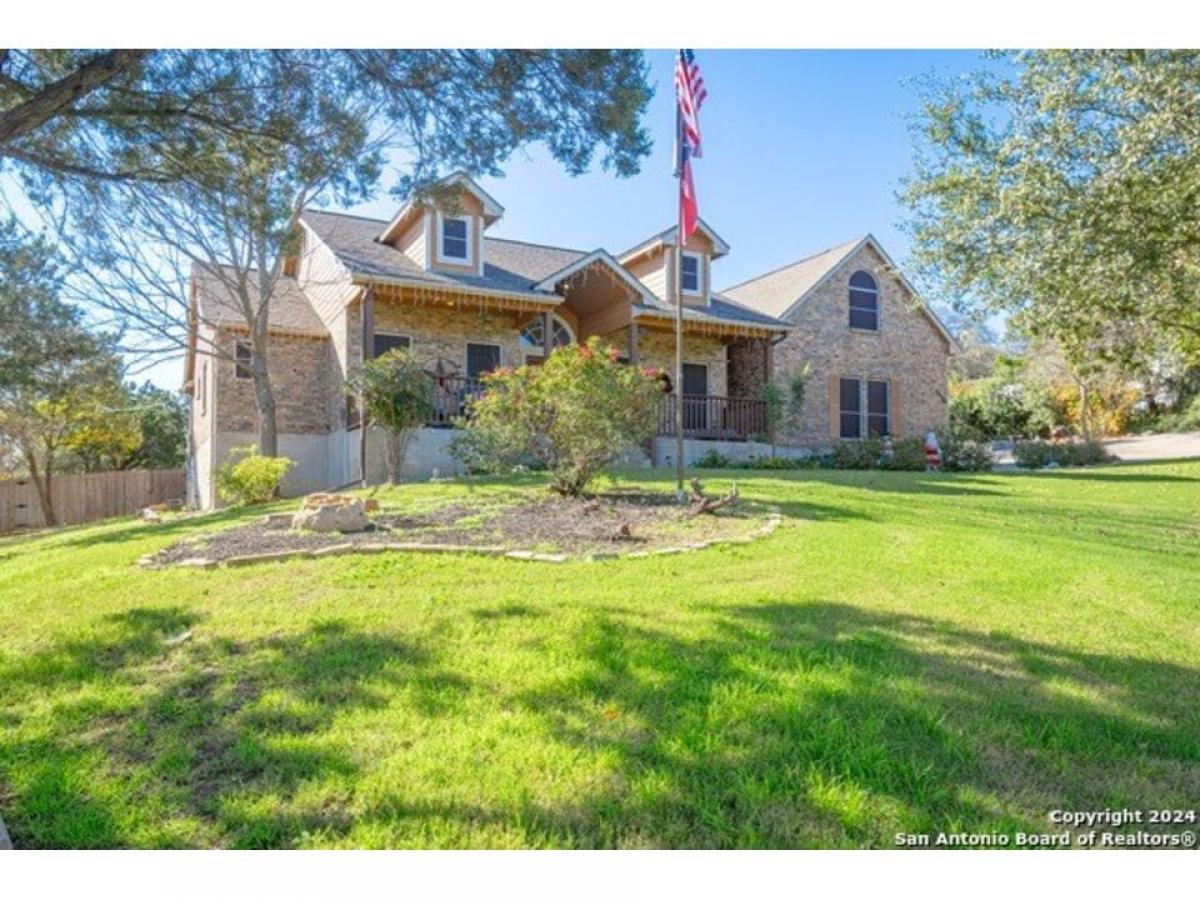 Picture of Home For Sale in Helotes, Texas, United States