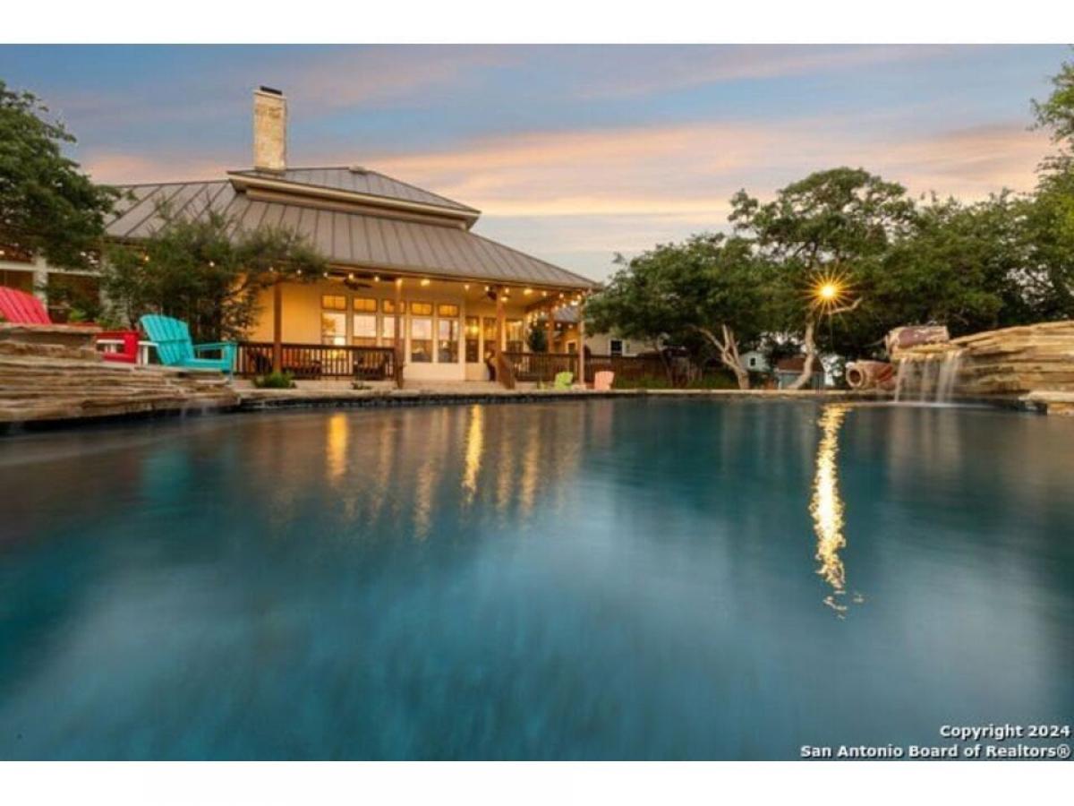 Picture of Home For Sale in Fredericksburg, Texas, United States