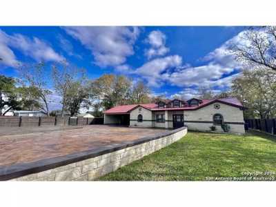 Home For Sale in Cuero, Texas