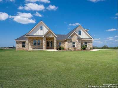 Home For Sale in Adkins, Texas