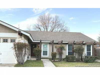 Home For Rent in Live Oak, Texas