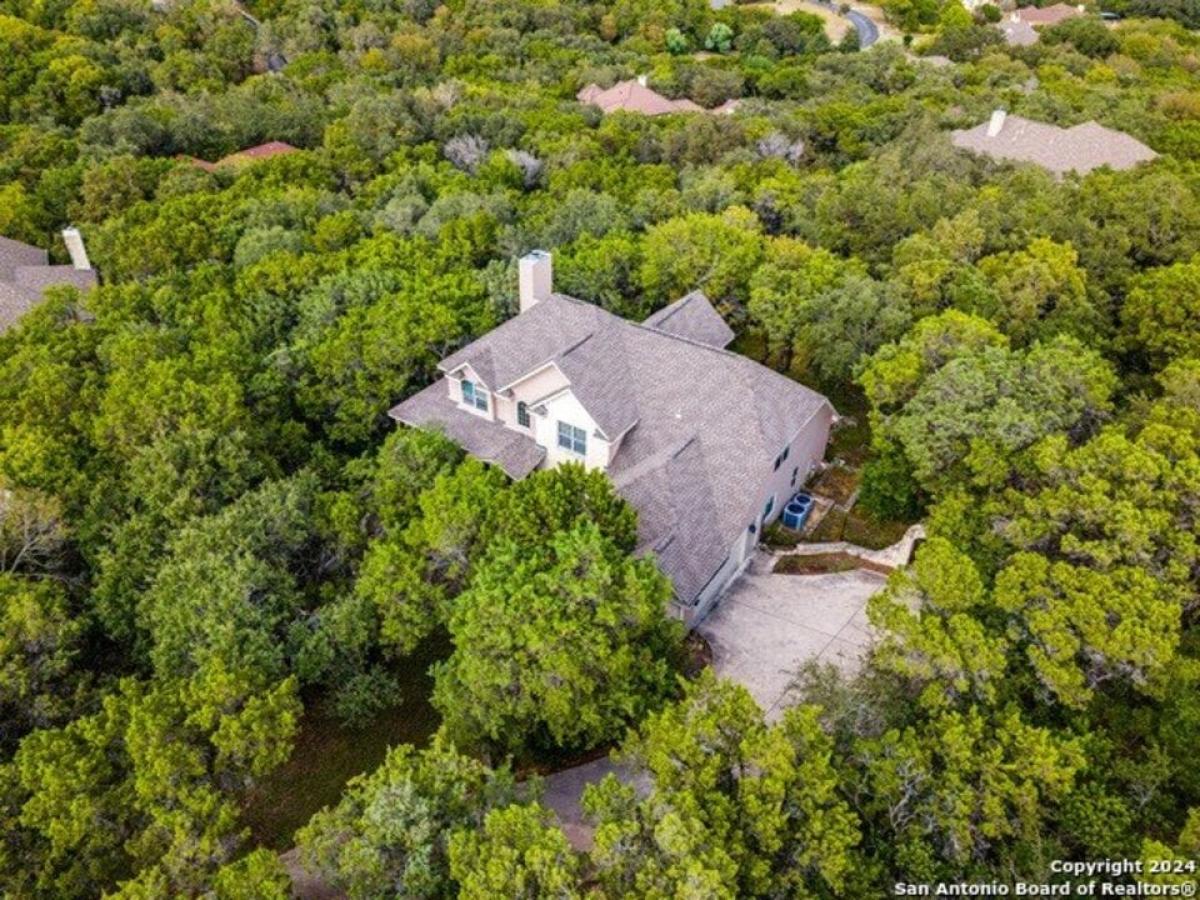 Picture of Home For Sale in Helotes, Texas, United States