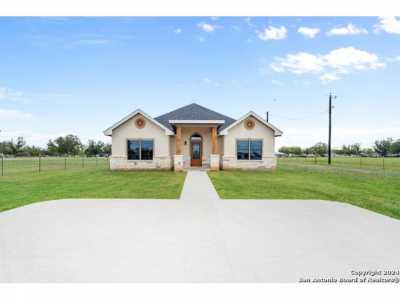 Home For Sale in Natalia, Texas