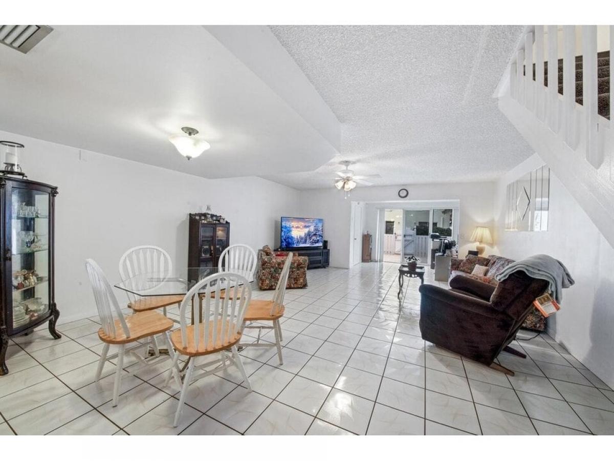 Picture of Home For Sale in Greenacres, Florida, United States