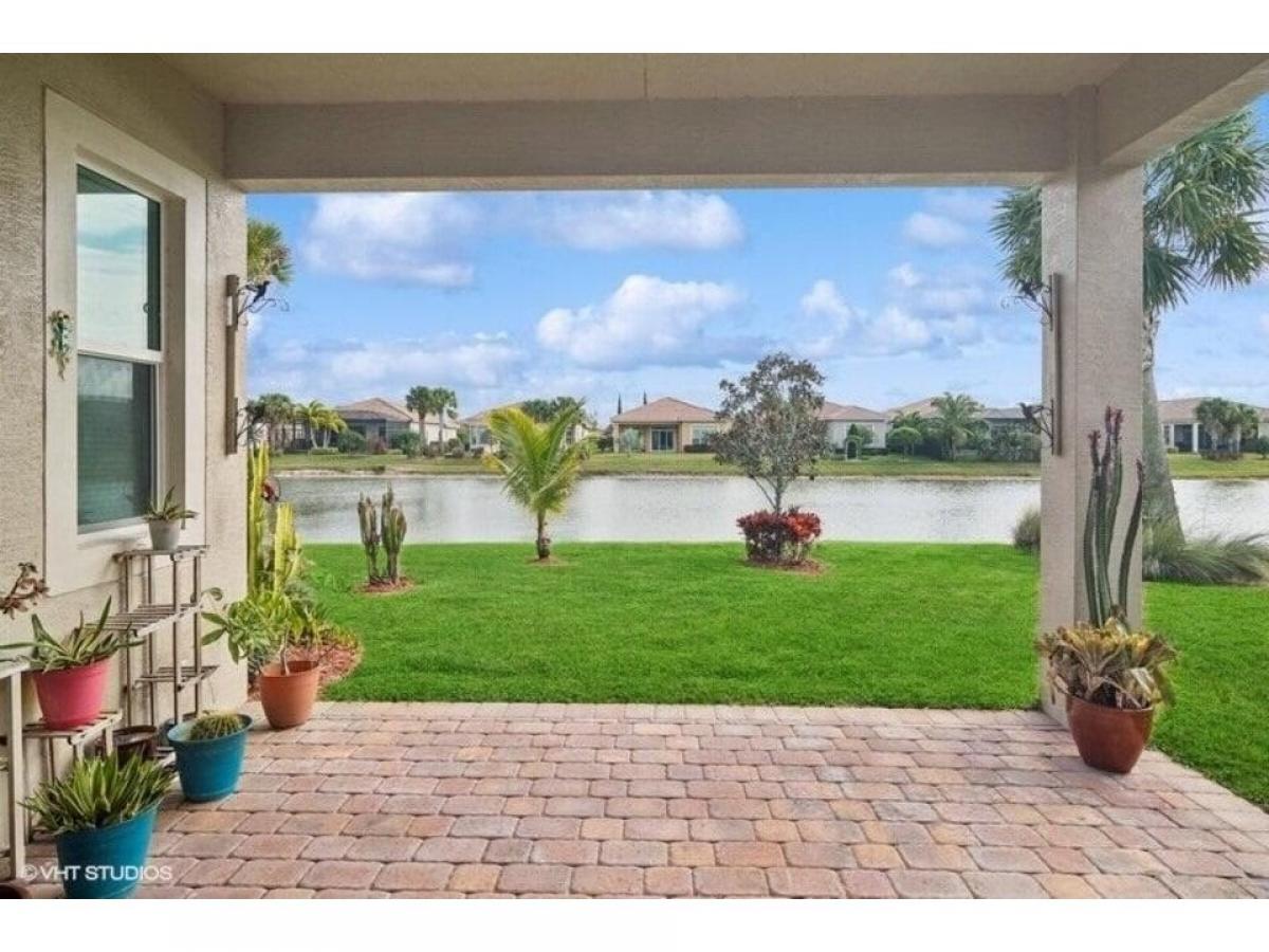 Picture of Home For Sale in Port Saint Lucie, Florida, United States