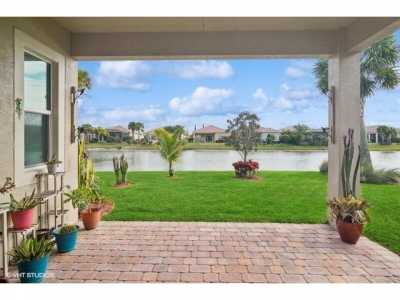 Home For Sale in Port Saint Lucie, Florida