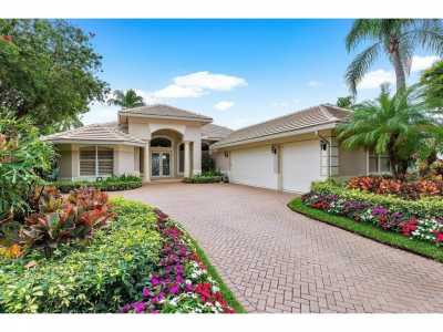 Home For Sale in Palm Beach Gardens, Florida