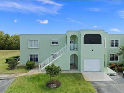 Home For Sale in Port Saint Lucie, Florida