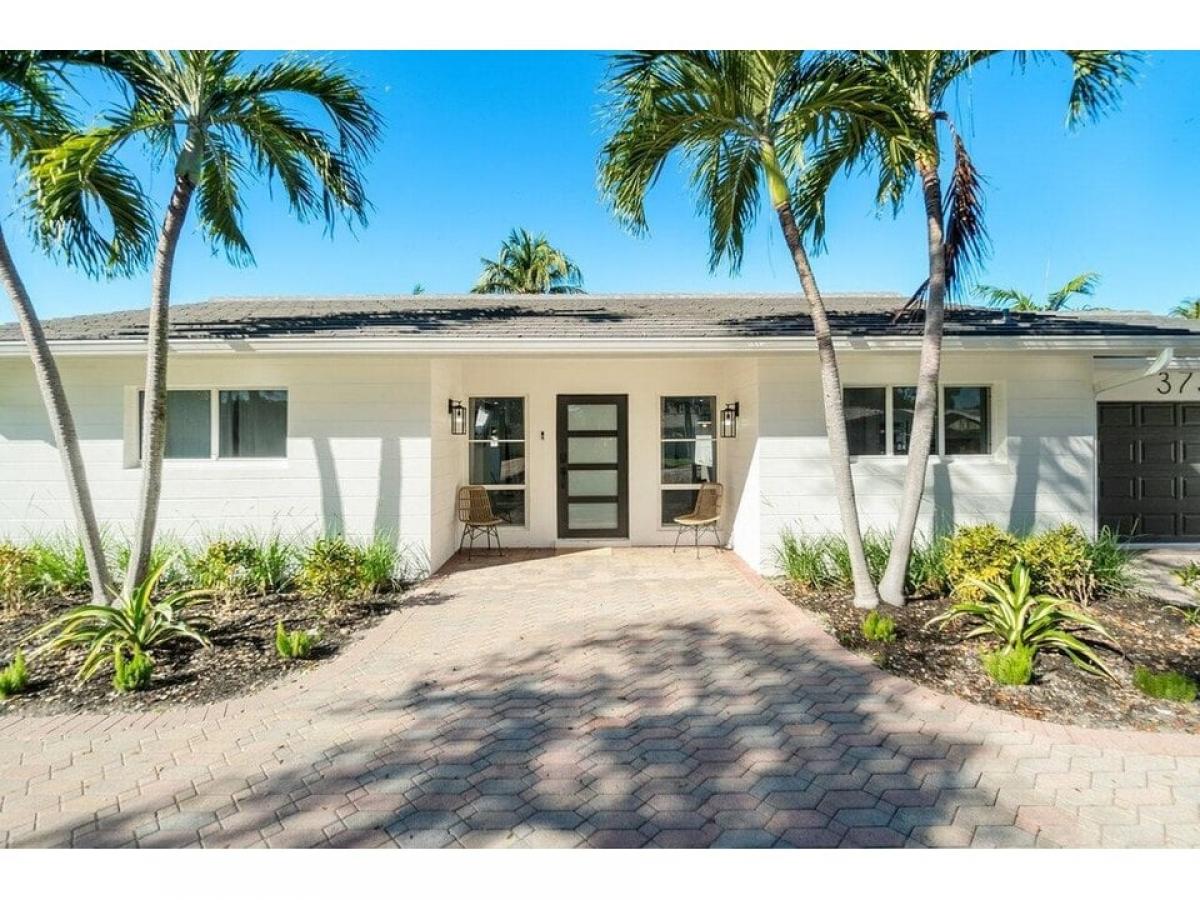 Picture of Home For Sale in Lighthouse Point, Florida, United States