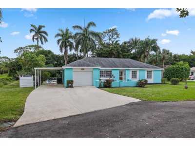 Home For Sale in Jupiter, Florida