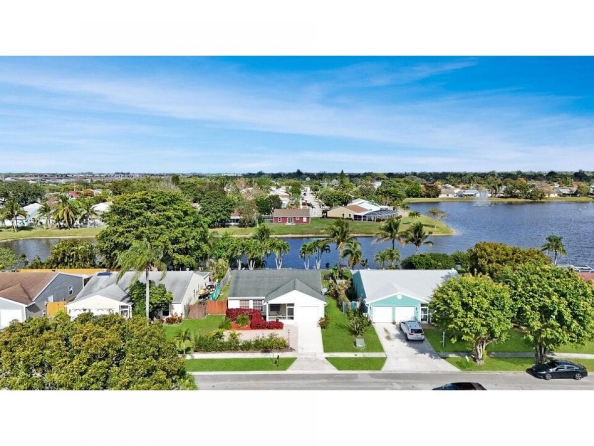 Picture of Home For Sale in Lake Worth, Florida, United States