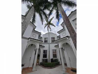 Home For Rent in Doral, Florida