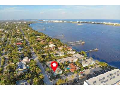 Home For Rent in Lake Worth Beach, Florida