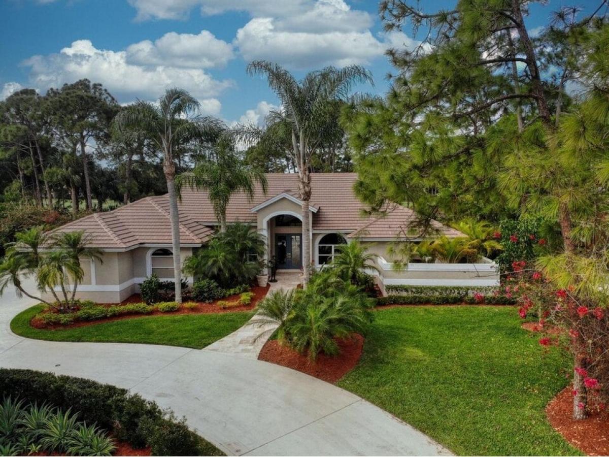 Picture of Home For Sale in Saint Lucie West, Florida, United States