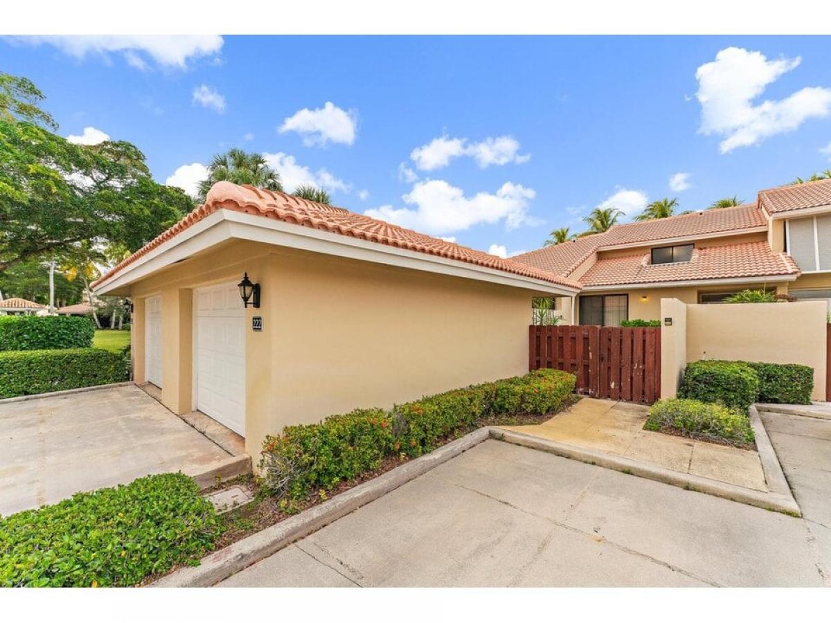 Picture of Home For Sale in Palm Beach Gardens, Florida, United States